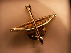 OSM Bow and Arrow Lapel Badge